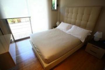 Mandara Hotel อองทีบส์ ภายนอก รูปภาพ