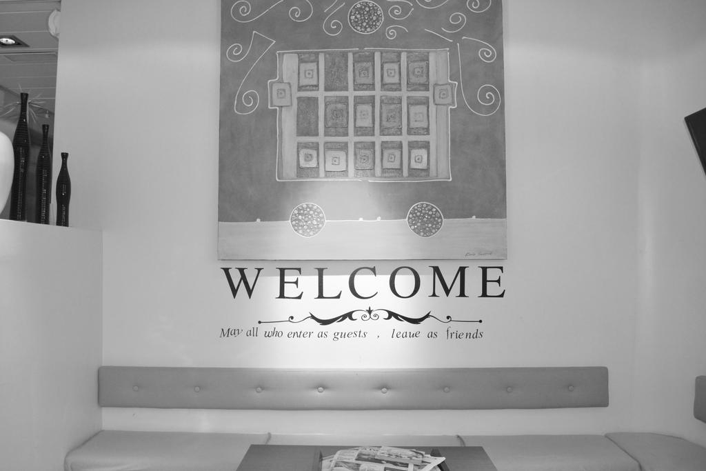 Mandara Hotel อองทีบส์ ภายนอก รูปภาพ