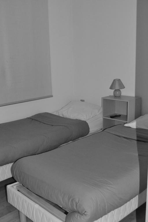 Mandara Hotel อองทีบส์ ภายนอก รูปภาพ