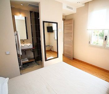 Mandara Hotel อองทีบส์ ภายนอก รูปภาพ